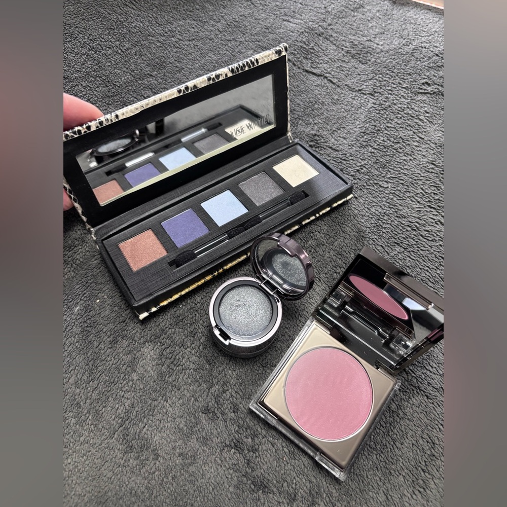 Smoky Blue & Pink Eyeshadow and Blush Makeup Set